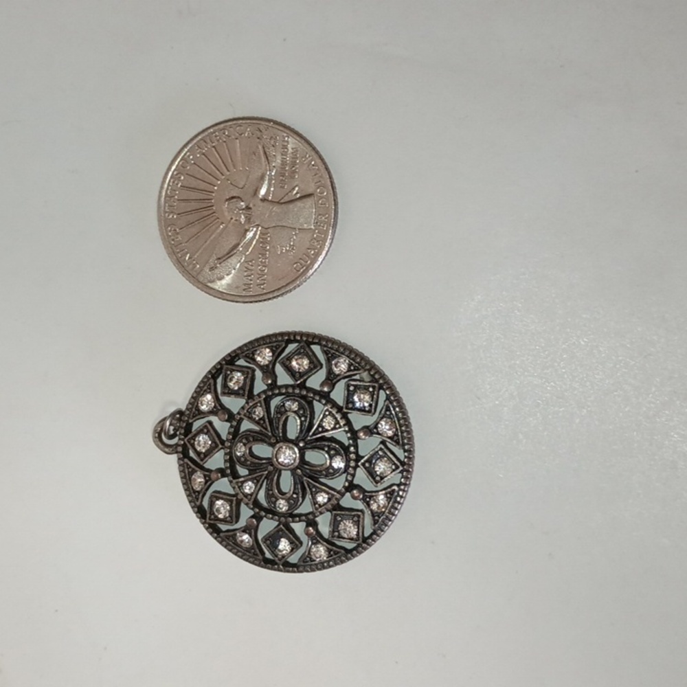 Blackish gray round pendant with rhinestones